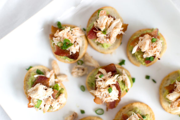 All the flavors here will make those tastebuds have a party! Bacon + crab + avocado = deliciousness fo sho!